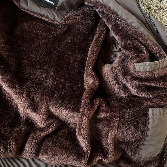 Double Barrel Puffer Jacket - Picture 5 of 6